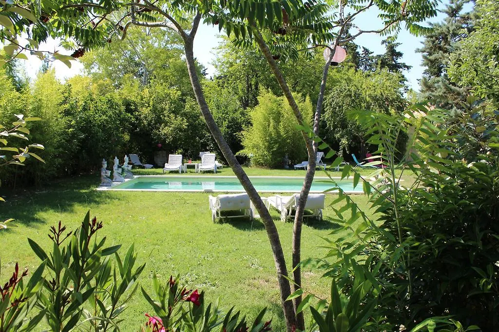 L'Islo Bamboo Apartment Saumane-de-Vaucluse 0*,  France